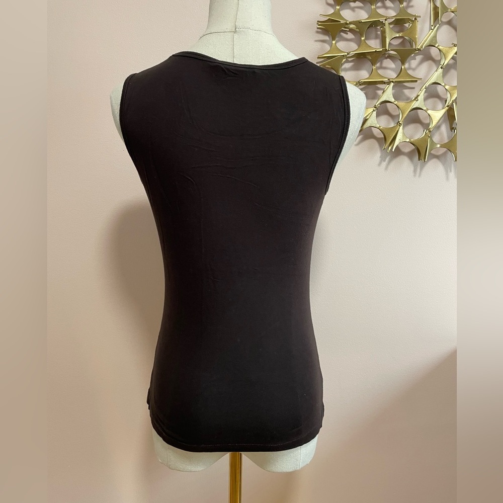 LUISA CERANO Black sleeveless tank top w/ compass AVIATOR graphic & Studs. - Picture 3 of 9
